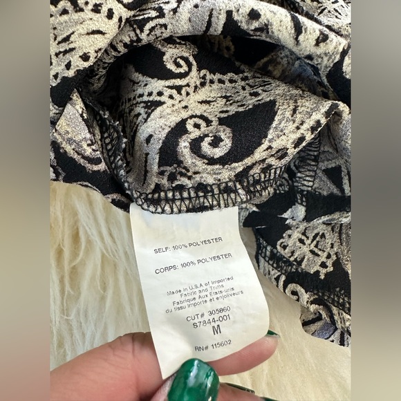 ✨ Flirty Short Circle Skirt - Deconstructed Paisley Print ✨ - Picture 11 of 11